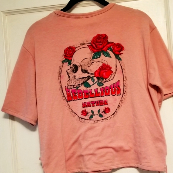 "Rebellious Nature" pink crop top - Picture 1 of 5
